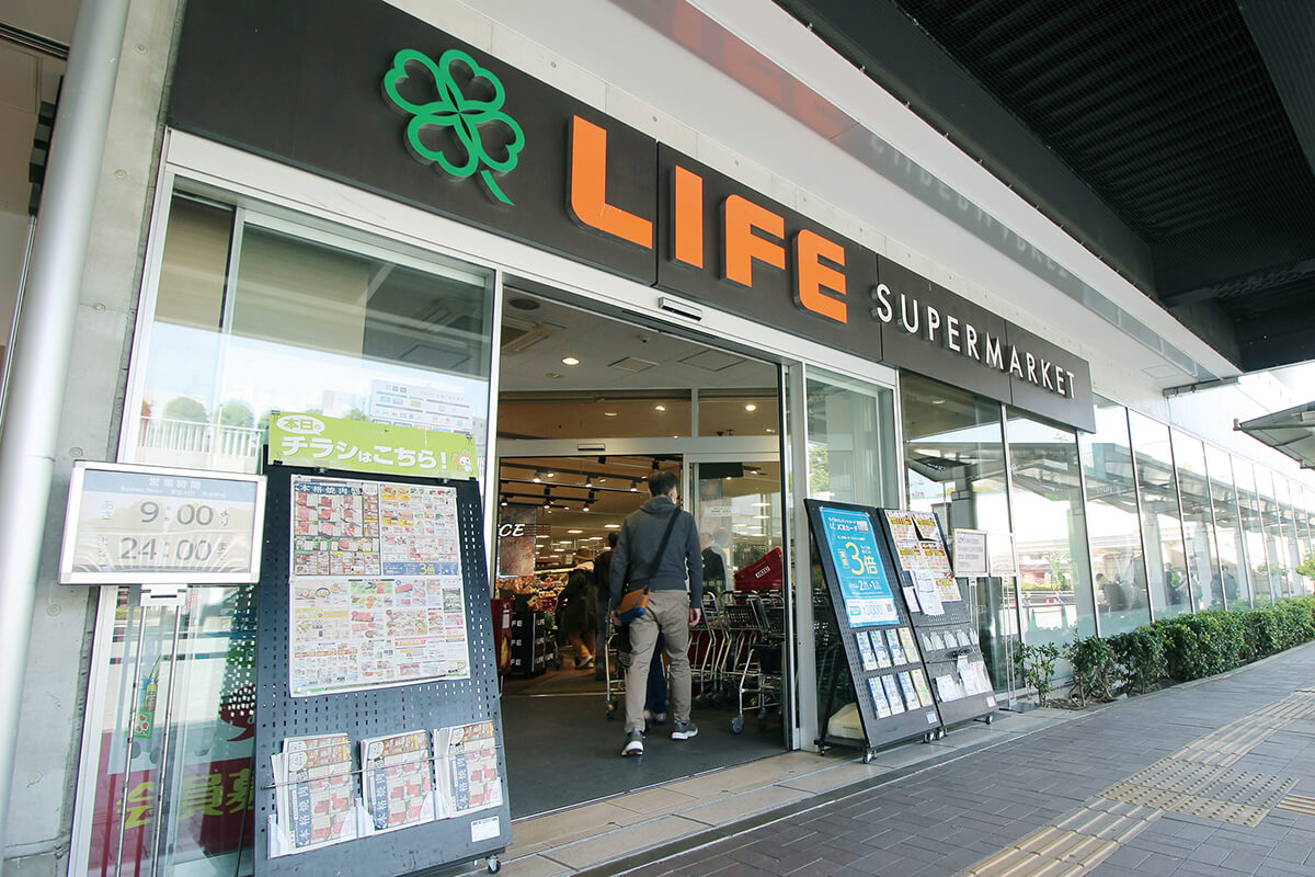 ライフ ココネリ練馬駅前店